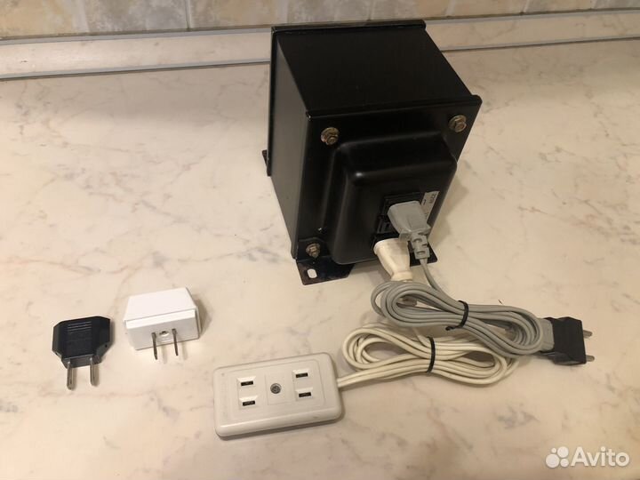 Японский понижающий трансформатор на 220 110 вольт