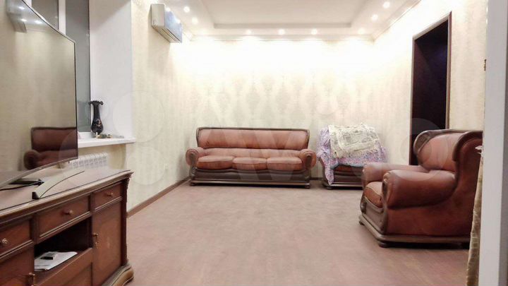 2-к. квартира, 79 м², 3/5 эт.