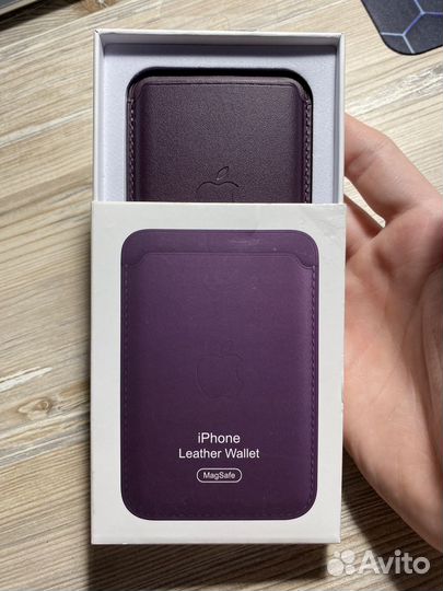 Кардхолдер Apple Leather Wallet MagSafe