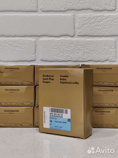 Свечи зажигания VAG 06k905601B Оригинал 100 штук