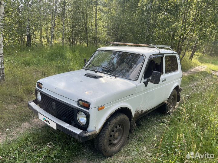 LADA 4x4 (Нива) 1.7 МТ, 2003, 126 000 км