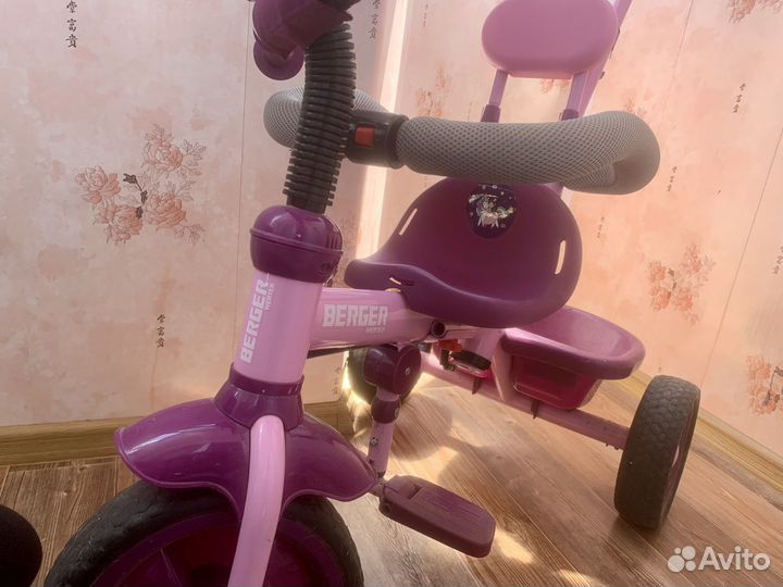 Детский велосипед с родительской ручкой