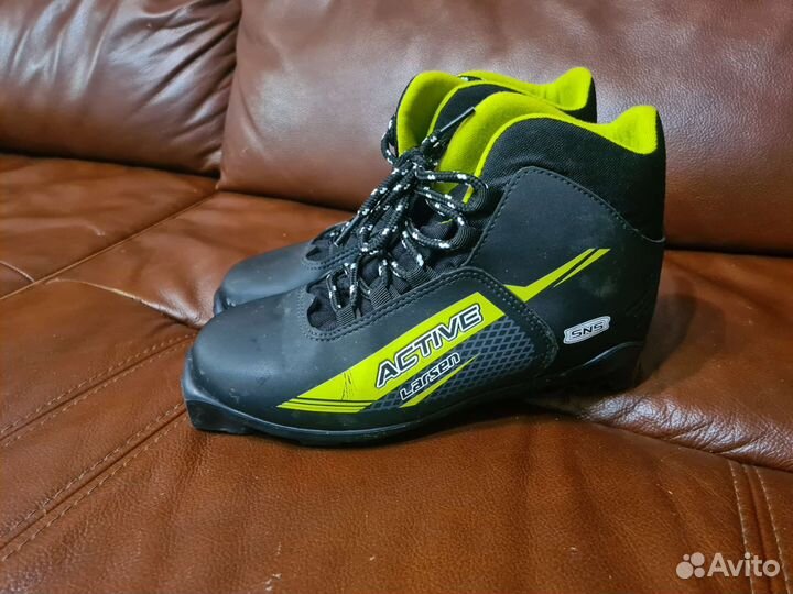 Лыжные ботинки классические