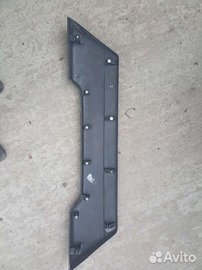 Молдинг Накладка крышки багажника Nissan X-trail T