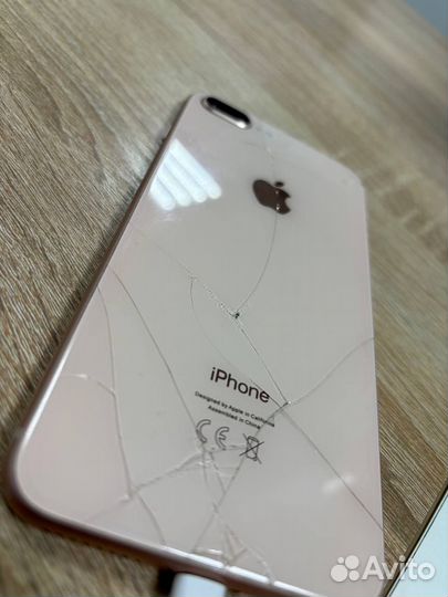 iPhone 8 Plus, 64 ГБ