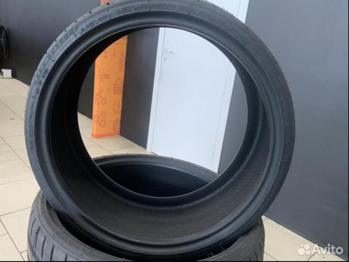 Windforce Catchfors UHP 235/30 R20 88Y