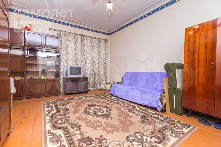 Комната 24,8 м² в 1-к., 1/2 эт.