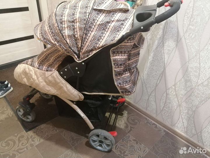 Прогулочная коляска tetra