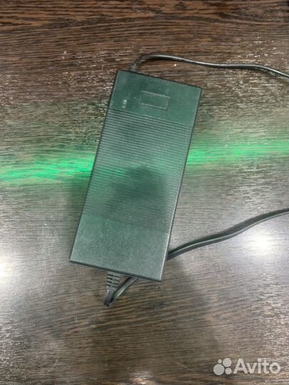 Зарядное устройство для электросамоката