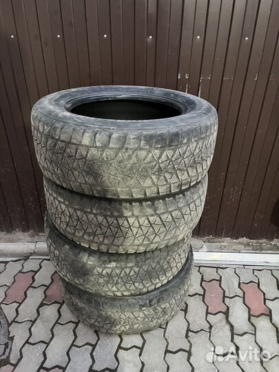Bridgestone Blizzak DM-V2 265/60 R18