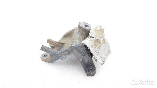 Кронштейн двигателя правый Audi Q7 4M crec 2016