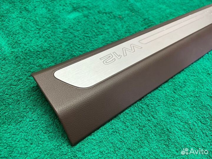 Накладка на порог передняя левая Audi A8 4H D4 6.3