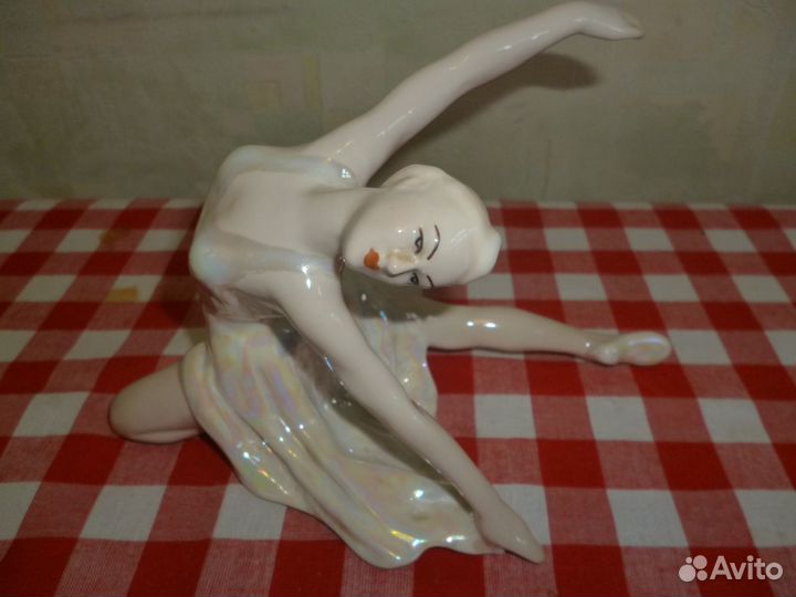 Статуэтка балерина