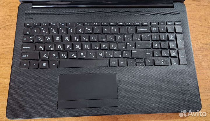 Ноутбук hp на Ryzen, 12 Гб памяти, ссд
