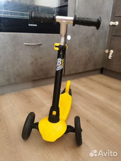 Самокат детский трехколесный