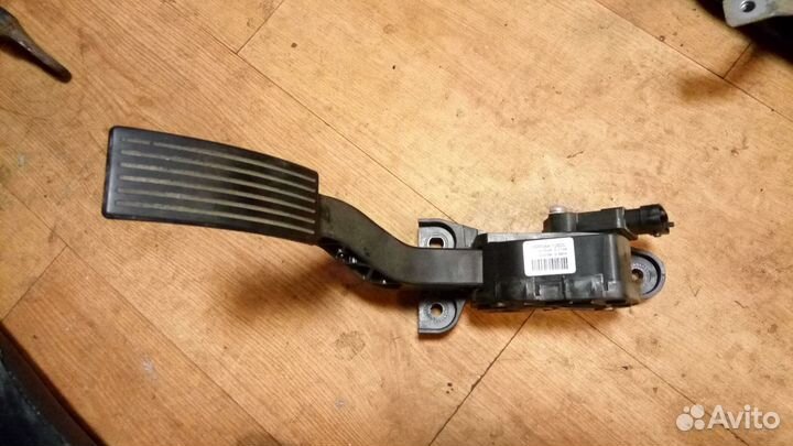 Педаль газа Солярис 1 1.6 АКПП