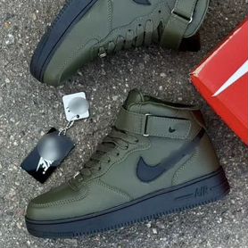 Зимние кроссовки Nike Air Force High В наличии