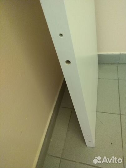 Дверь лёгкая, белая