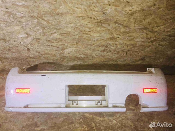 Бампер задний Дорест nissan Cube Z10 белыйцарапины