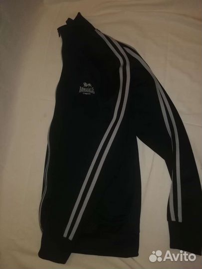 Олимпийка lonsdale