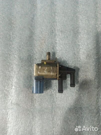 Вакуумный клапан Nissan Teana Serena Elgrand