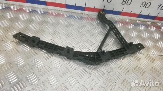 Крепление бампера заднее honda insight 2 (HVN17HN0