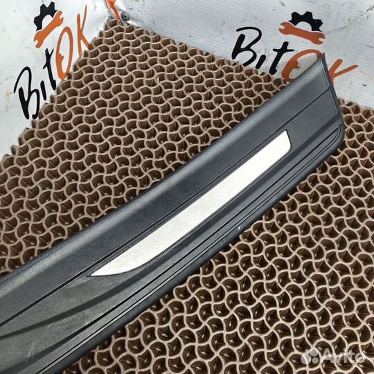 Накладка на порожек правый задний BMW f10 f11