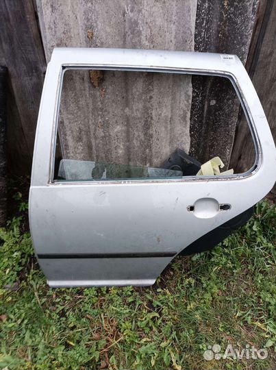 Дверь golf 4 левая задняя