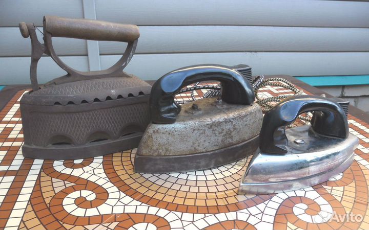 Старинные утюги