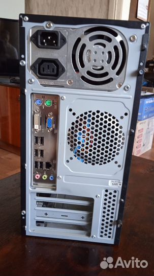 Компьютер Intel Pentium (2 ядра)