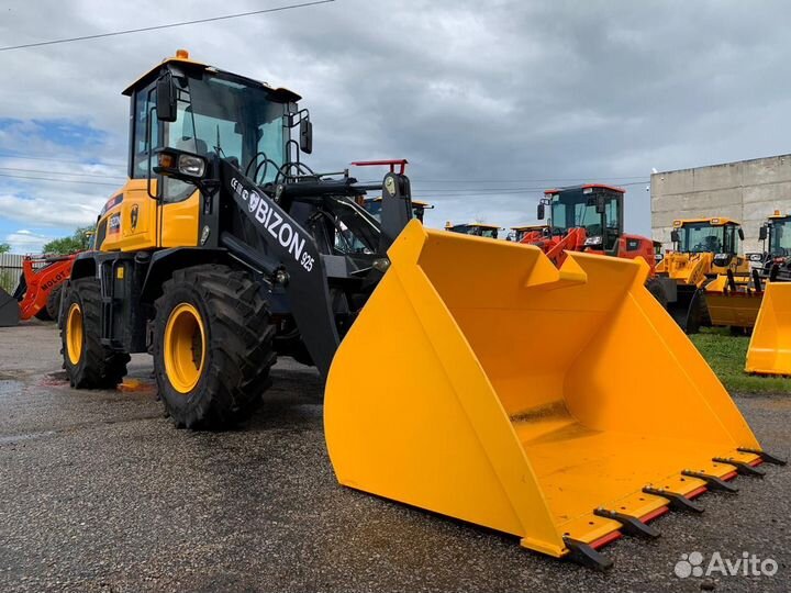 Фронтальный погрузчик BIZON 925, 2023