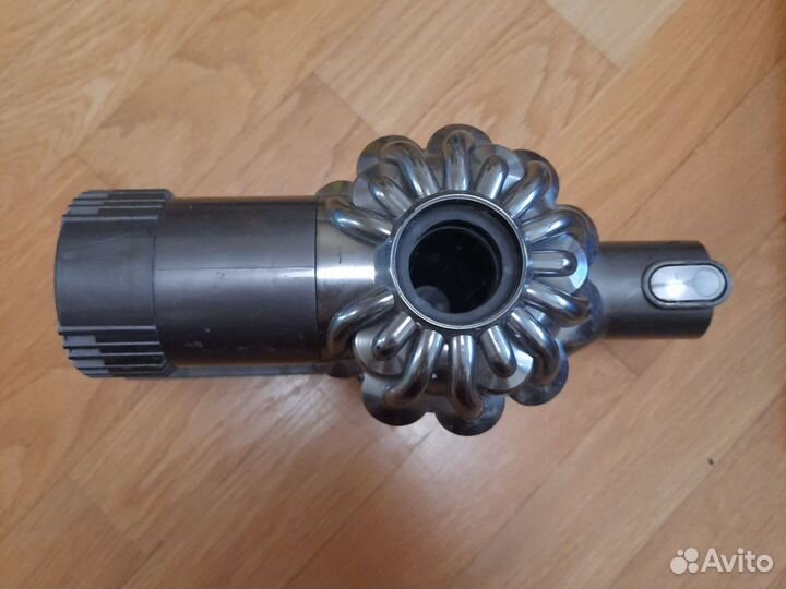 Пылесос dyson