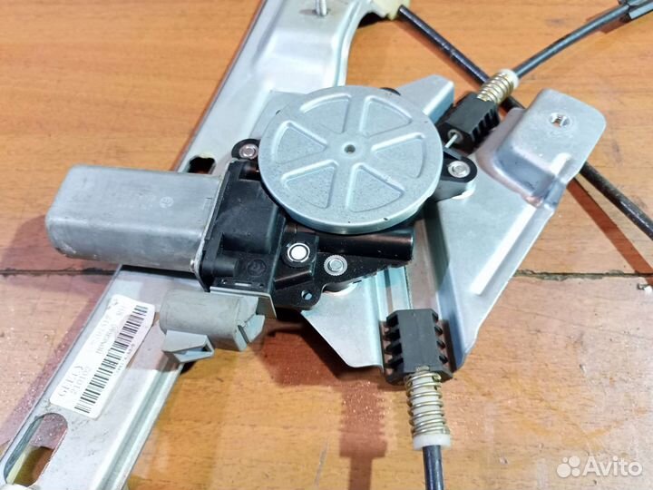 Стеклопод электр. передн правый Geely Emgrand EC7