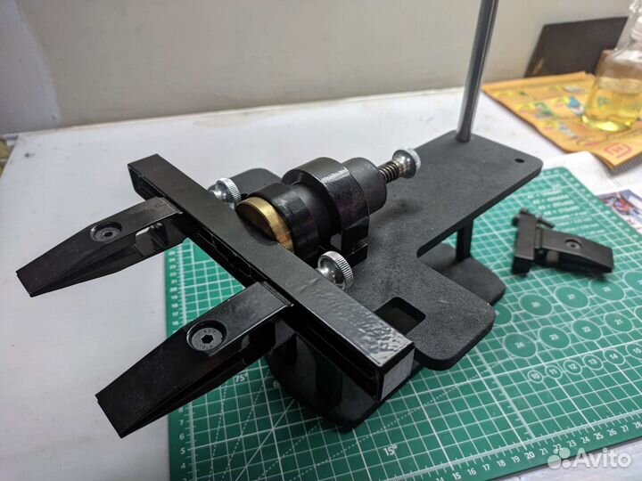 Станок для заточки ножей с поворотным механизмом