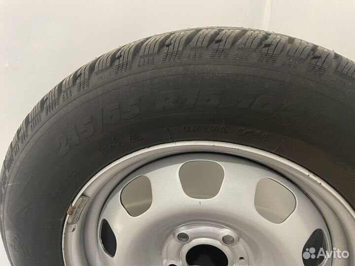 Зимняя резина 215 65 r16