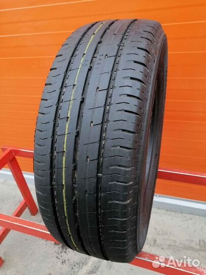 Nokian Tyres Hakka C2 205/65 R15C 102T