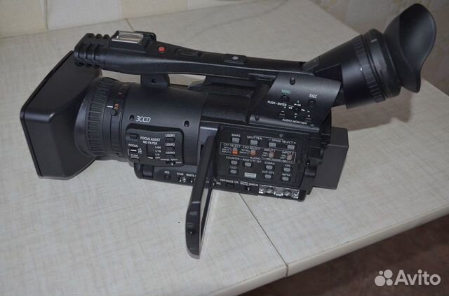 Видеокамера Panasonic AG-HMC154ER