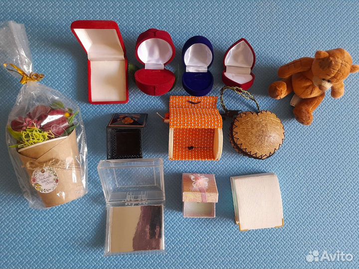 Коробочки для ювелирных изделий