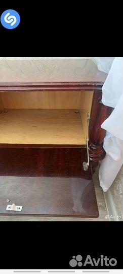 Тумбочка прикроватная