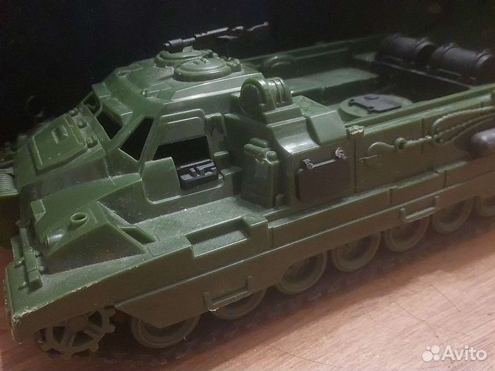 Военный вездеход игрушка