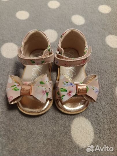 Босоножки 19 размер