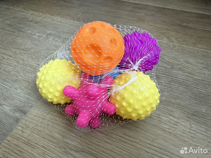 Игрушки для купания в ванной новые