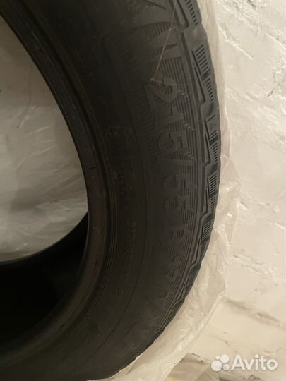 Gislaved NordFrost 100 215/55 R17