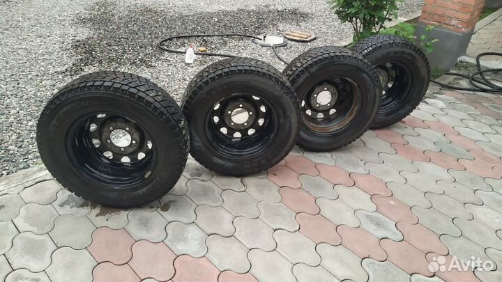 Bridgestone Blizzak DM-Z3 255/65 R16