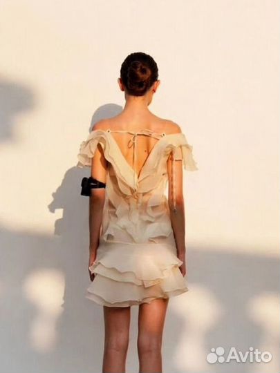 Новое мини-платье