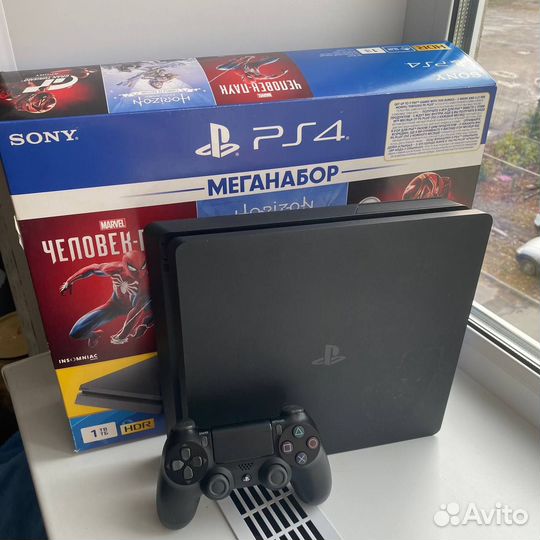 Обмен / продажа Sony Playstation 4 на 1000 gb