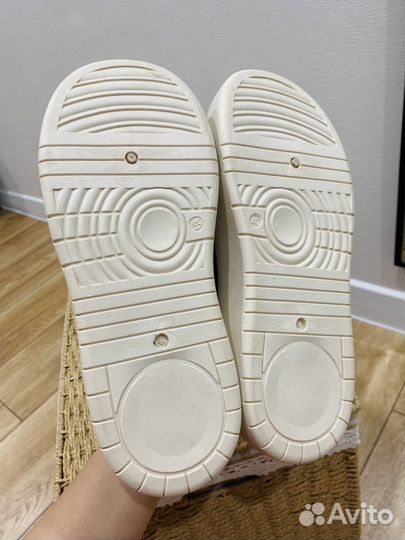 Новые утепленные женские кеды кроссовки 39