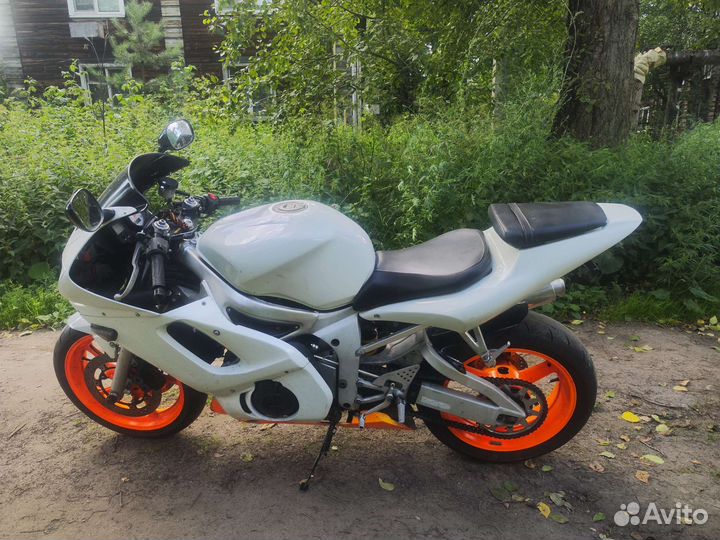 Yamaha R6 2002 год