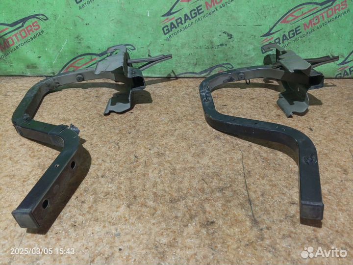 Петли крышки багажника Nissan Cefiro A32 1994 VQ20