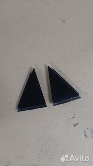 Накладка задней двери правая Volkswagen Polo,V